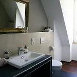 Haus Keppelborg: Zi Ferdinand Mit Rosengartenblick *