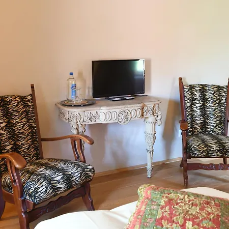 Haus Keppelborg: Zi Ferdinand Mit Rosengartenblick * Heek