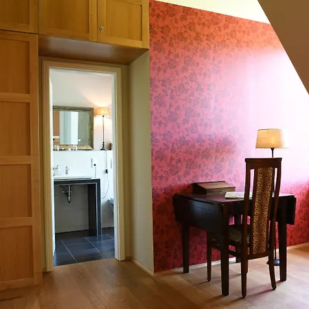 Apartment Haus Keppelborg: Zi Ferdinand Mit Rosengartenblick